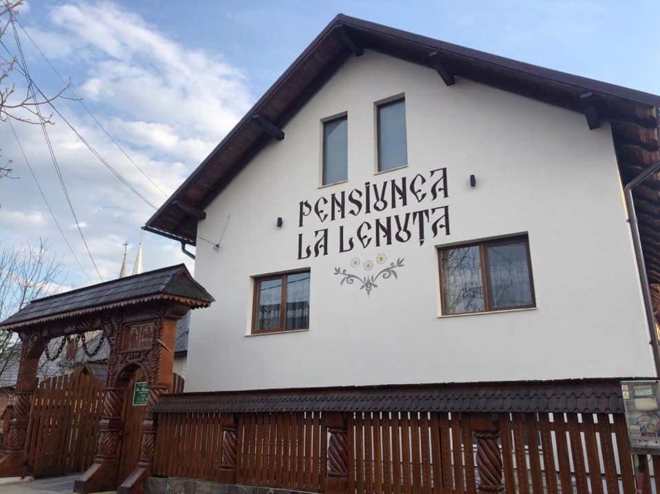 Pensiunea La Lenuta Oncesti  Ngoại thất bức ảnh